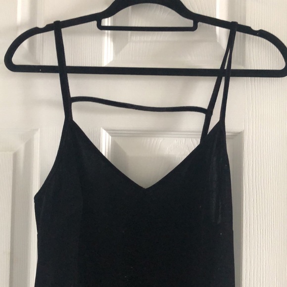 Black maxi velvet fitted dress - Picture 2 of 3